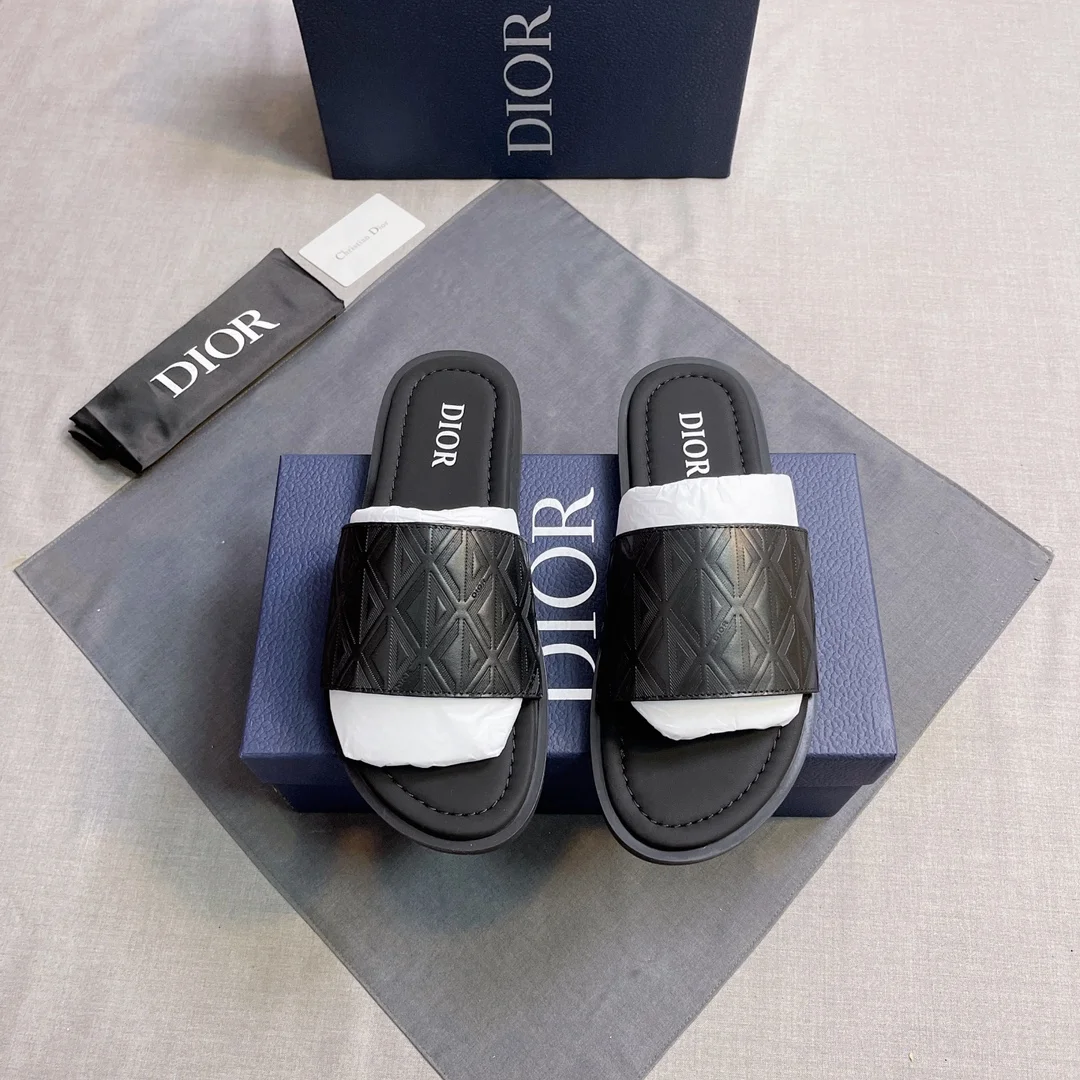 Dior men’s slipper-level outsole