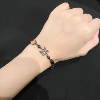 Louis Vuitton classic floral design double flower design pendant bracelet