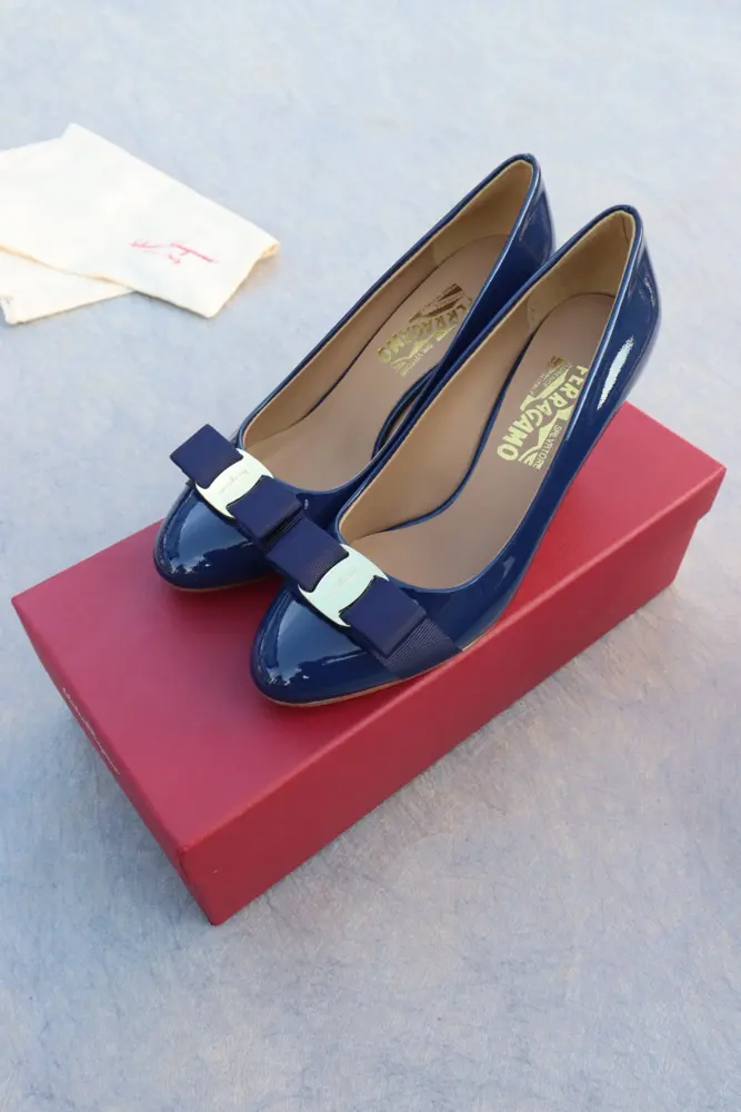 Salvatore Ferragamo Ferragamo classic style