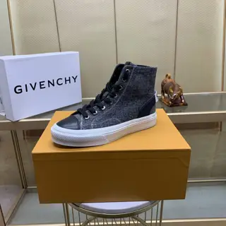 Givenchy men’s jogging sneakers