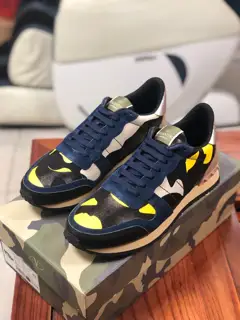 Valentino sneakers Material: camouflage leather + original suede leather + imported cloth +