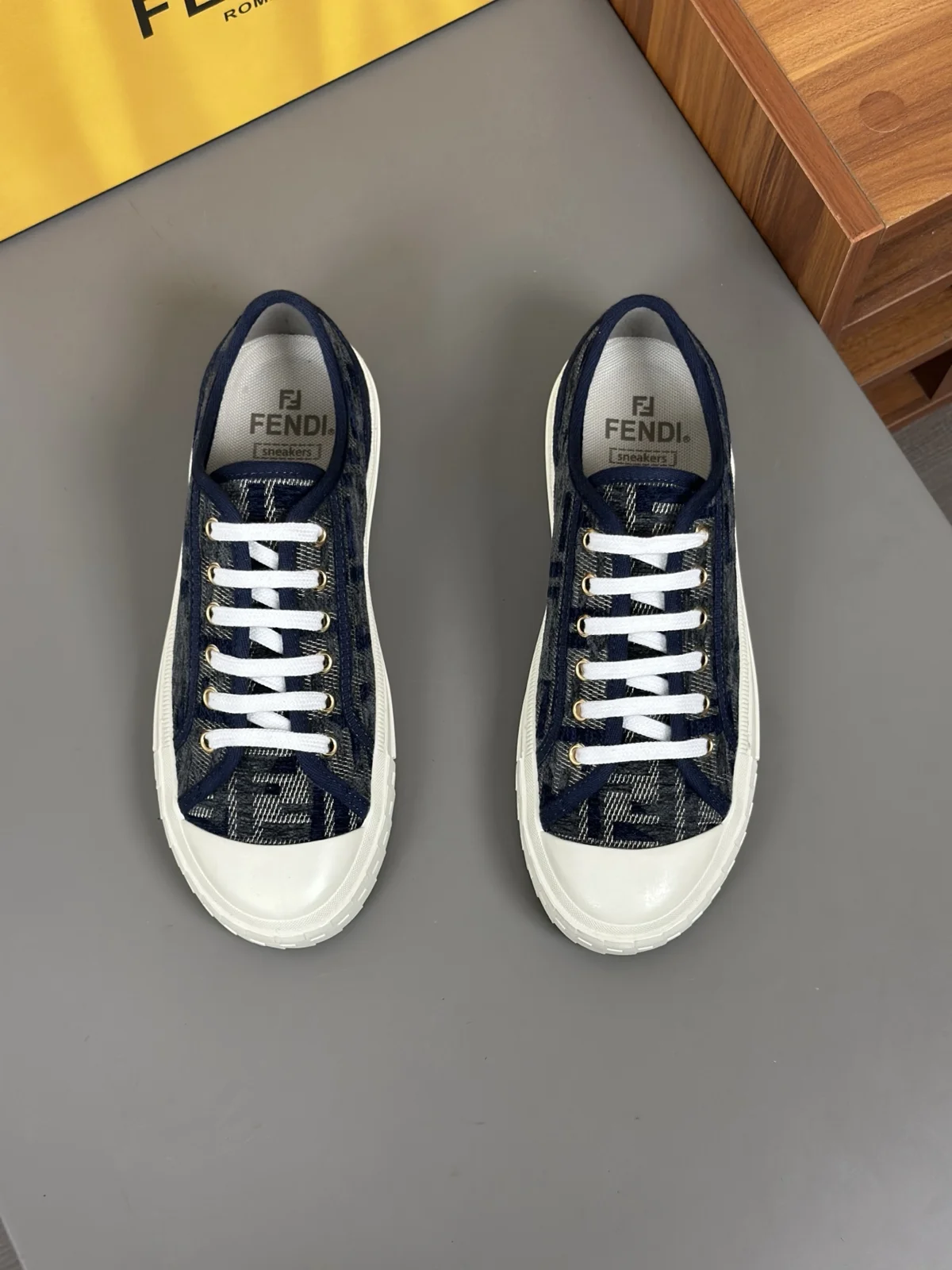 Fendi Match men’s lace-up sneakers