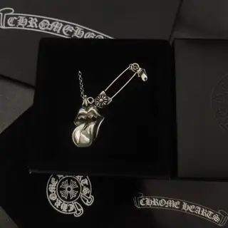 Chrome Hearts tongue pin necklace/sweater chain