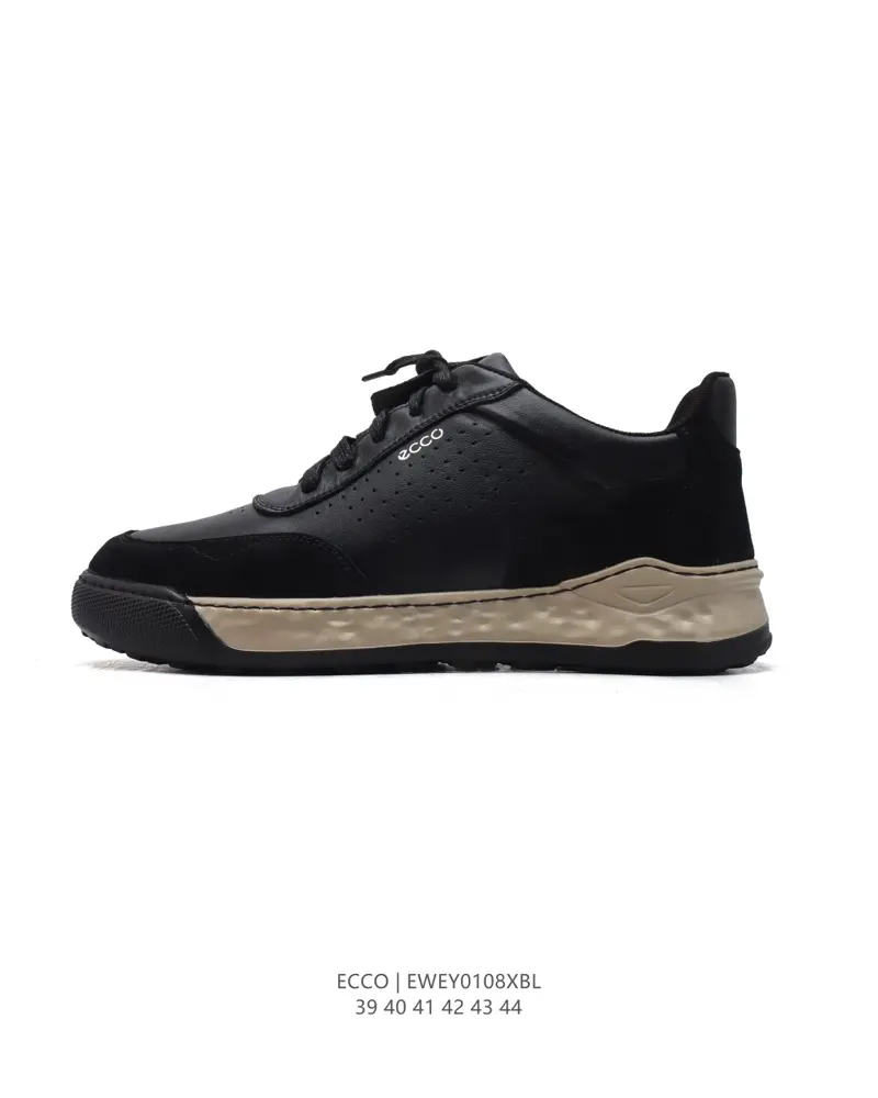 ECCO men’s outdoor sneakers