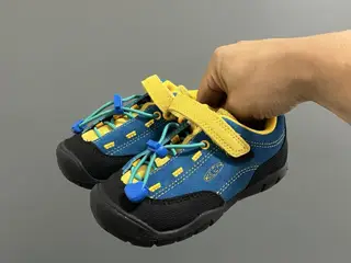 KEEN trendy outdoor children’s Velcro hiking shoes