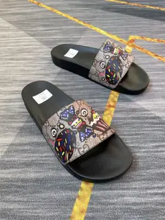 Gucci couple flip flops
