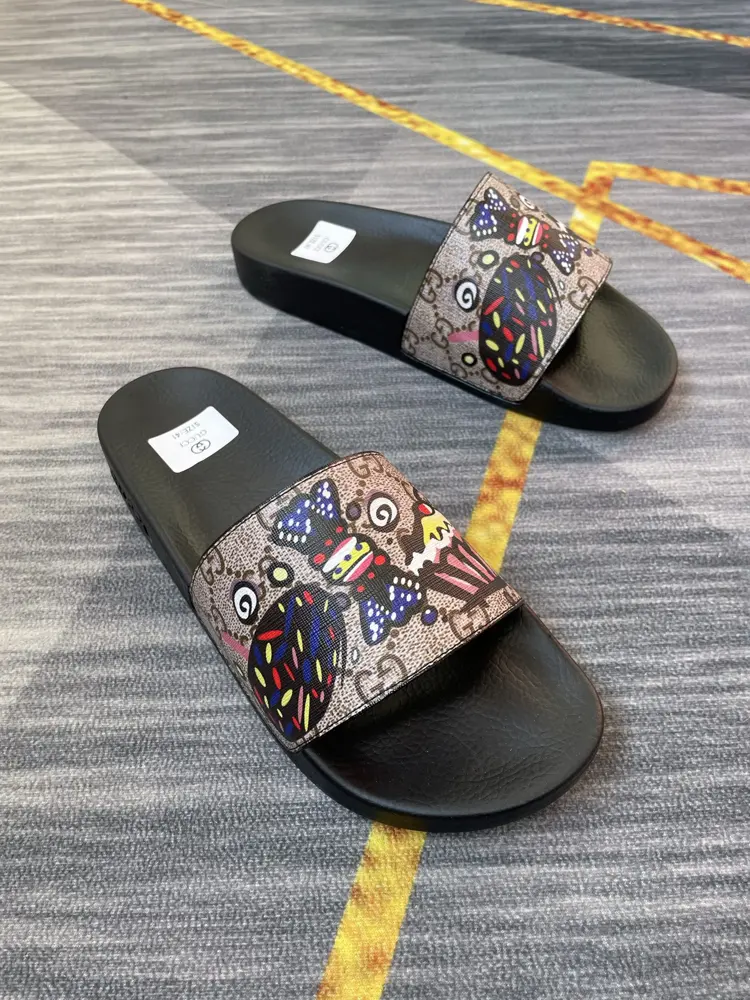 Gucci couple flip flops