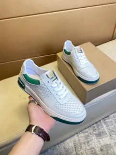 Gucci sneakers. Counter purchase Casual Original leather imported from Italy