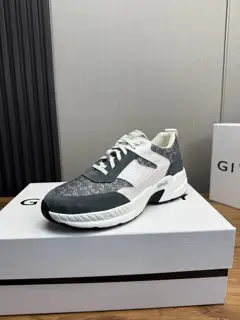 Givenchy men’s thick-soled height-enhancing casual sports shoes