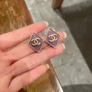 Chanel second-hand earrings