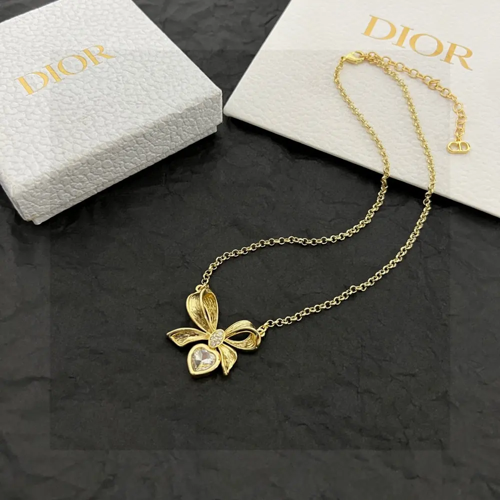 Dior necklace
