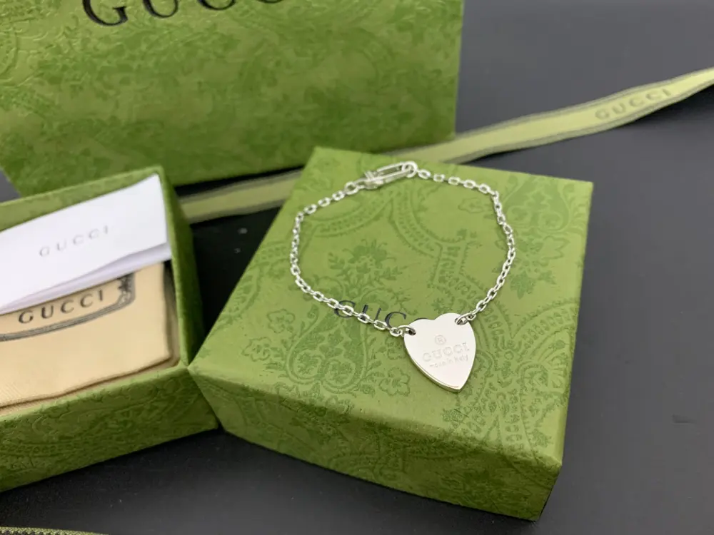 Gucci Heart Double Buckle Bracelet In stock Length: 16-18-20CM
