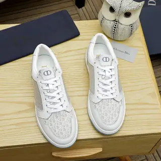 Dior counter simultaneous sale