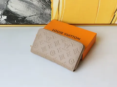 Louis Vuitton Wallet M81510