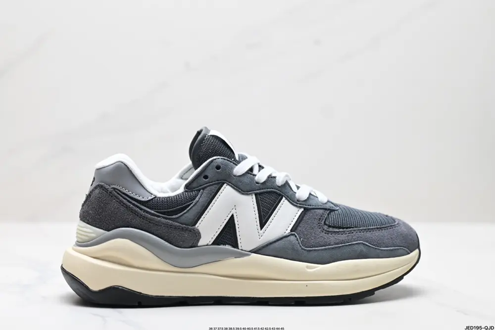 New Balance New Balance NB5740 series uses a variety of carefully selected high-quality M5740APB