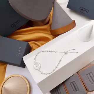 Apm monaco star mother-of-pearl bracelet
