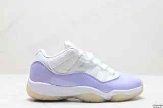 Nike Air Jordan AJ11 Low “72-10” The original last and original archive data are used to AT7802-115