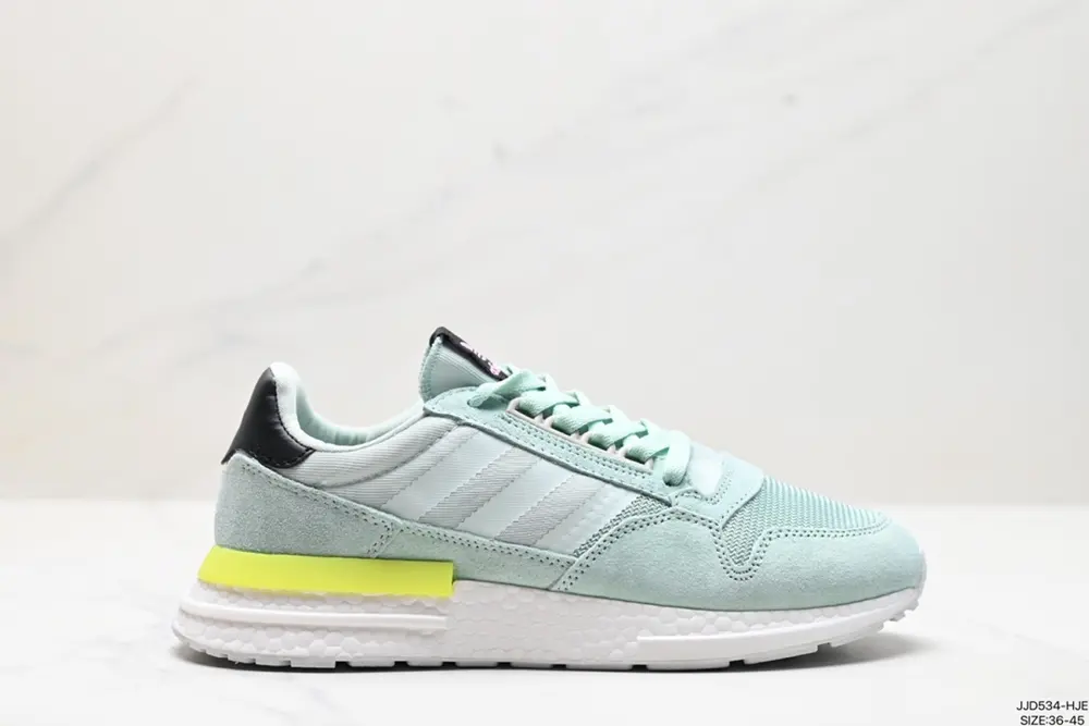 Adidas ZX500 RM Boost Adidas Friends and Family Limited Running Shoes Continuing the retro B42299