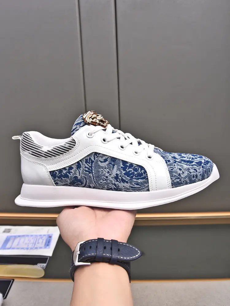 Versace fashion men’s shoes are luxurious and of high quality. Designers professionally