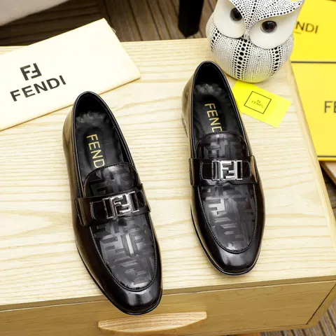 Fendi men’s formal leather shoes Classic series not to be missed The first layer