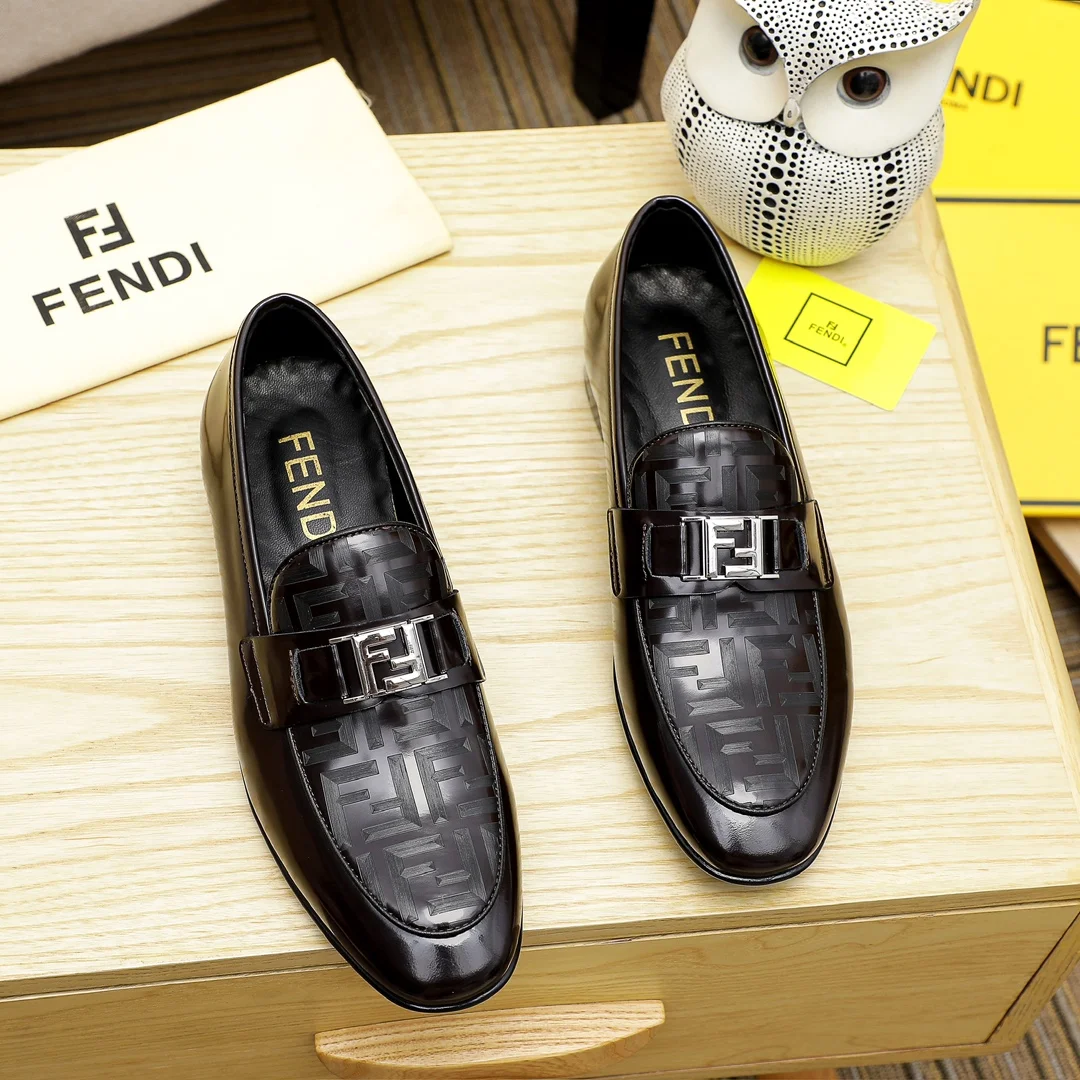 Fendi men’s formal leather shoes Classic series not to be missed The first layer