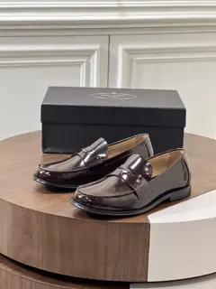 Prada business casual leather shoes