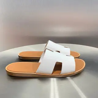 Hermès Classic H Slippers ~ High-end men’s sandals• beach shoes slippers ~ counter
