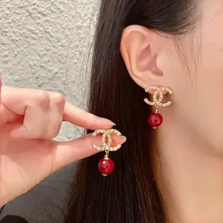 Chanel second-hand earrings