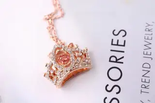 Swarovski Dreamy Red Diamond Heartbeat Crown Clavicle Necklace