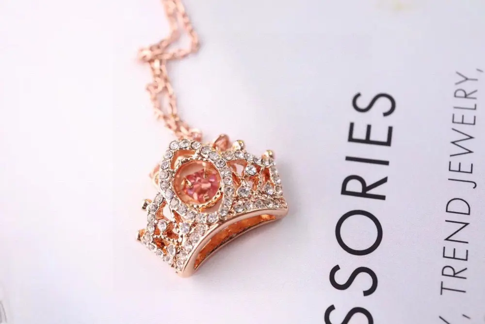 Swarovski Dreamy Red Diamond Heartbeat Crown Clavicle Necklace