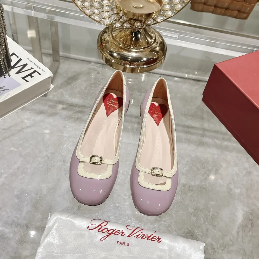 Roger Vivier leather ballet shoes round toe shoes