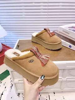 UGG classic upgraded basic style Shoes