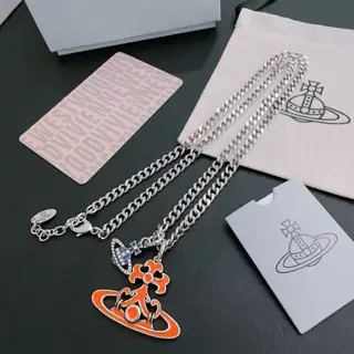 Vivienne Westwood Classic Large Saturn Necklace