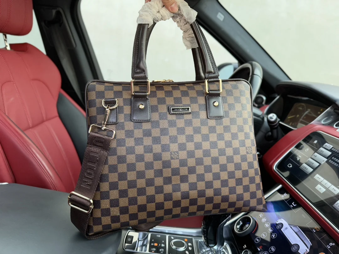 Louis Vuitton Crossbody