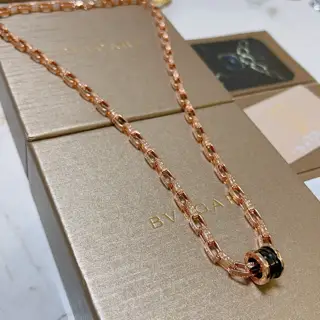 Bvlgari DIVAS’ DREAM series is in perfect condition and has invincible details. The unique