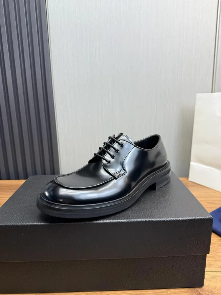 Prada men’s casual leather shoes