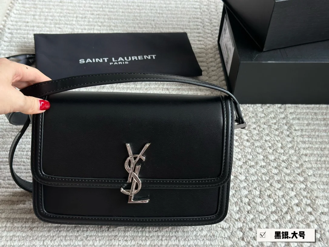 Yves Saint Laurent Bag