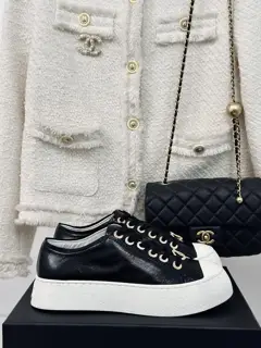 Chanel casual big toe shoes