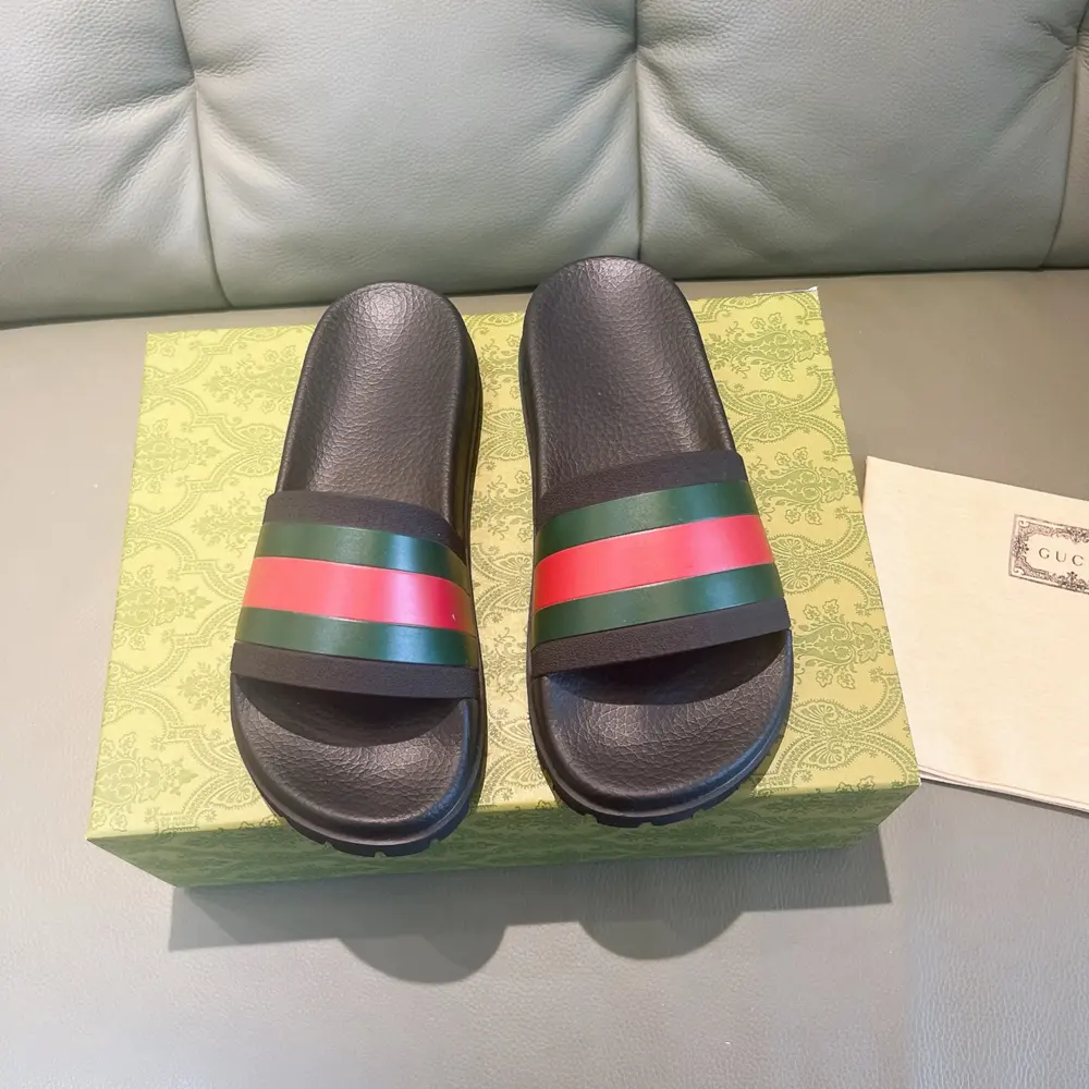 Gucci beach sandals flip flops