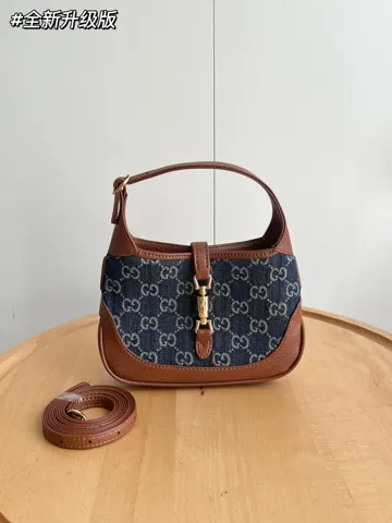 Gucci Jackie