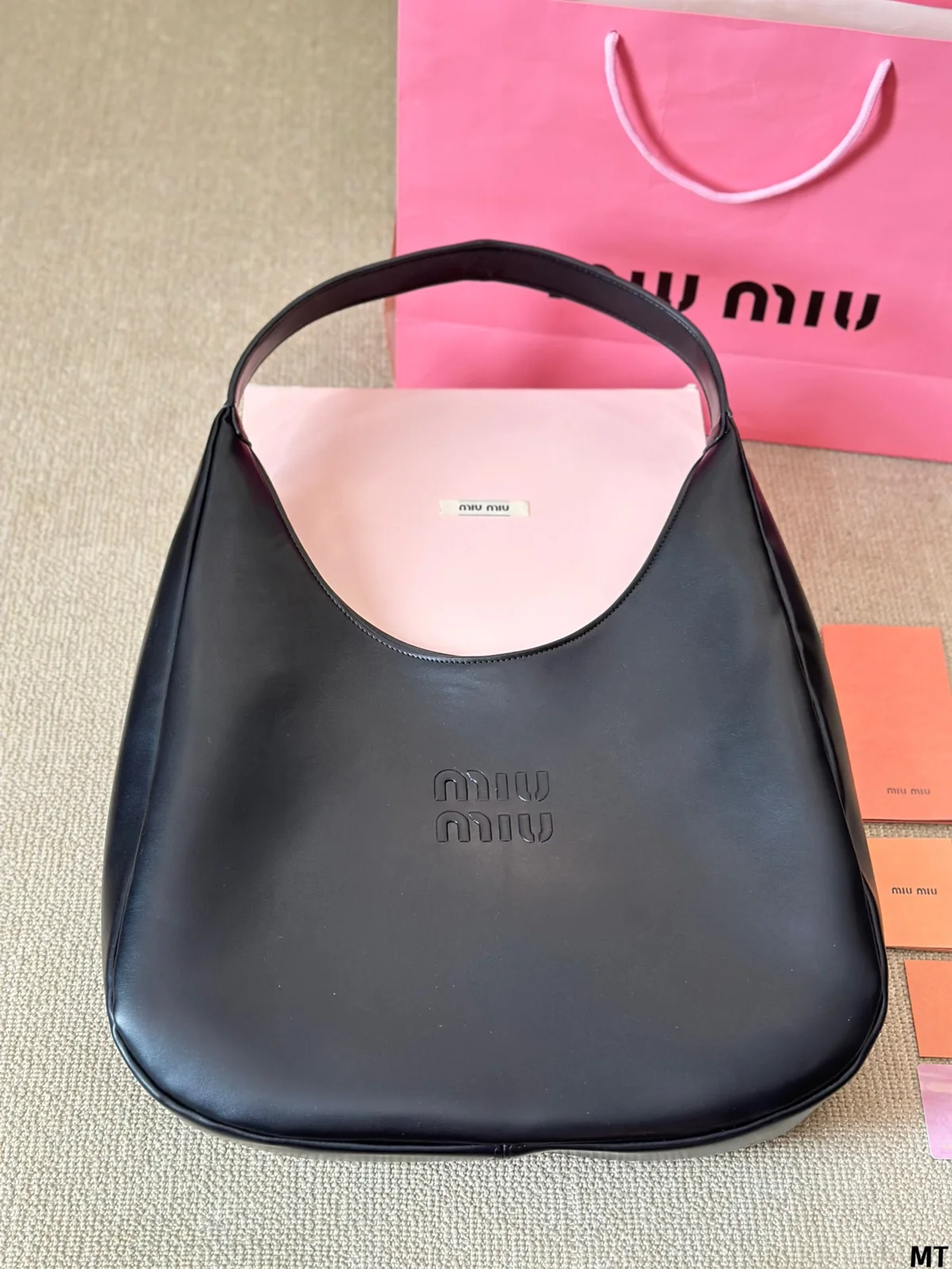 MiuMiu Hobo