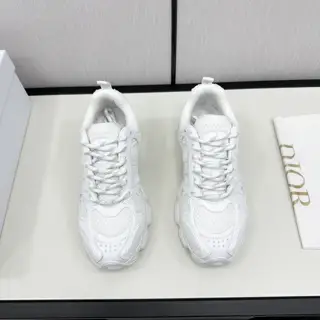 Dior sneakers..dad shoes
