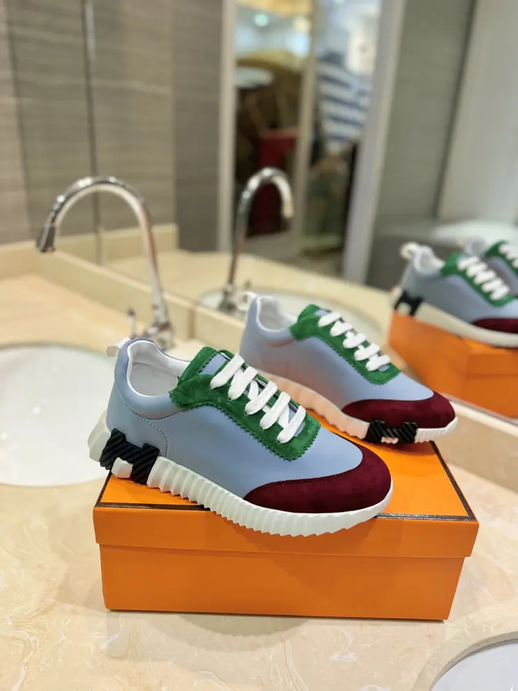 Hermes Outsole: IP+TPU (multi-color letters) German technology irradiation machine seamless