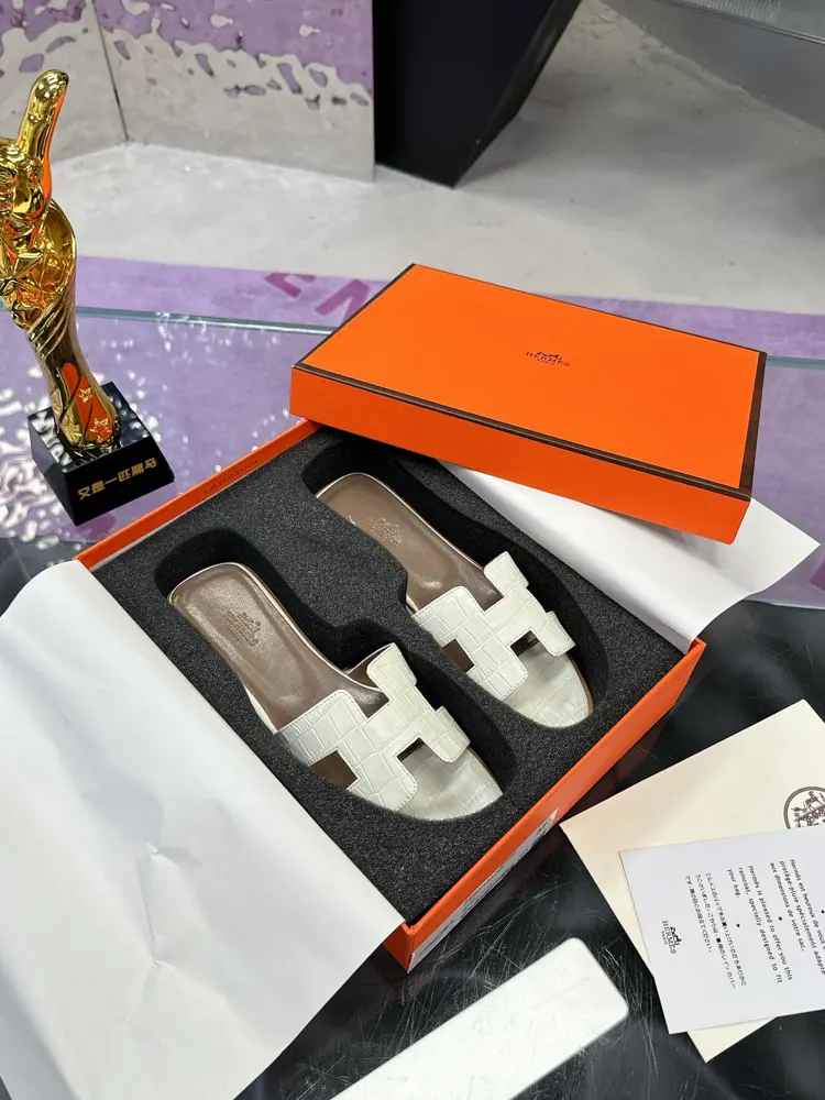 Hermès H slippers