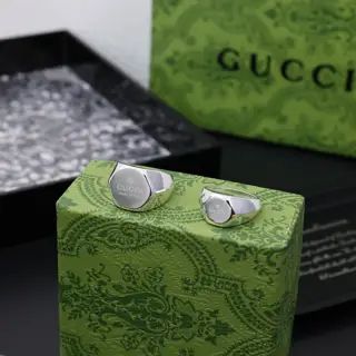 Gucci logo engraved wide and narrow ring size 6-11