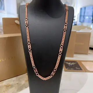 Bvlgari DIVAS’ DREAM series is in perfect condition and has invincible details. The unique