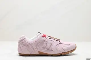 Miu Miu Maillard color matching creates a new cross-border cooperation