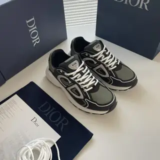 Dior couple style. This season