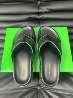 Bottega Veneta men’s spring and summer slippers