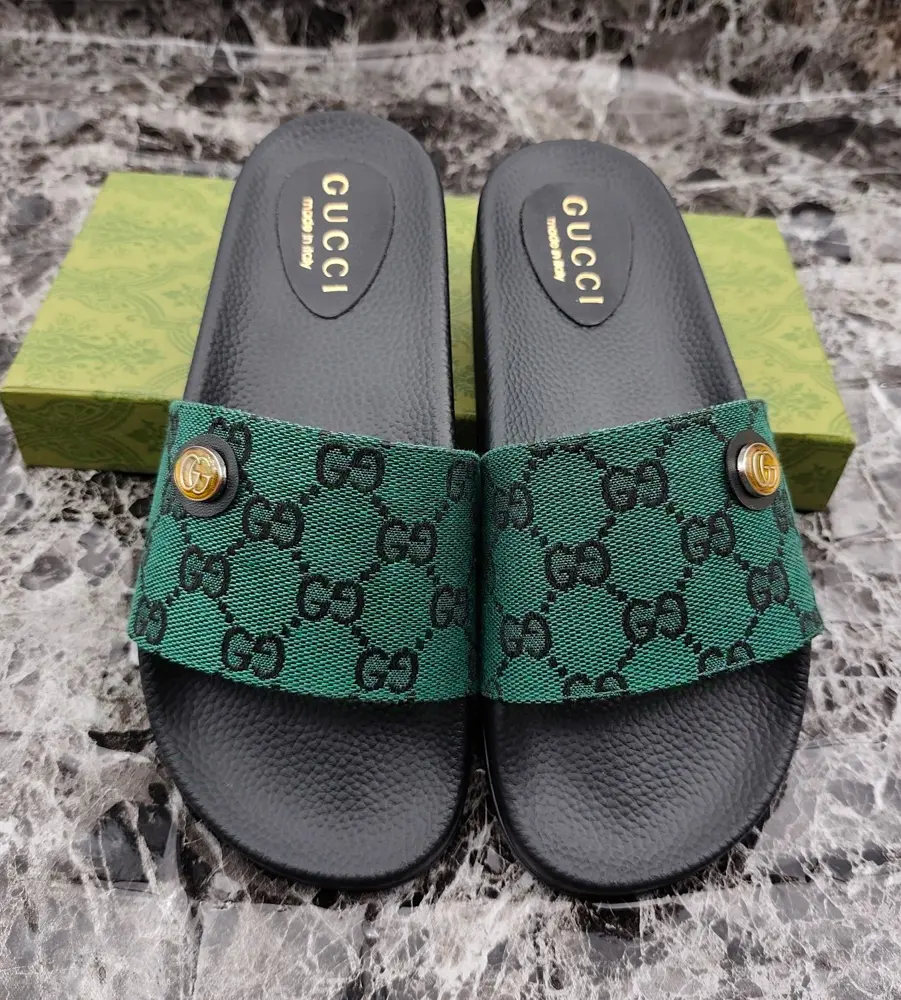 Gucci slippers